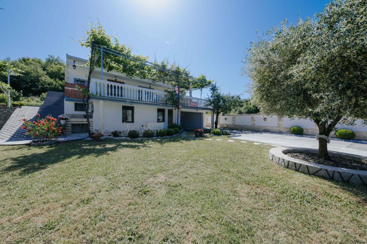 Markovic Village Apartments أولتْسي المظهر الخارجي الصورة