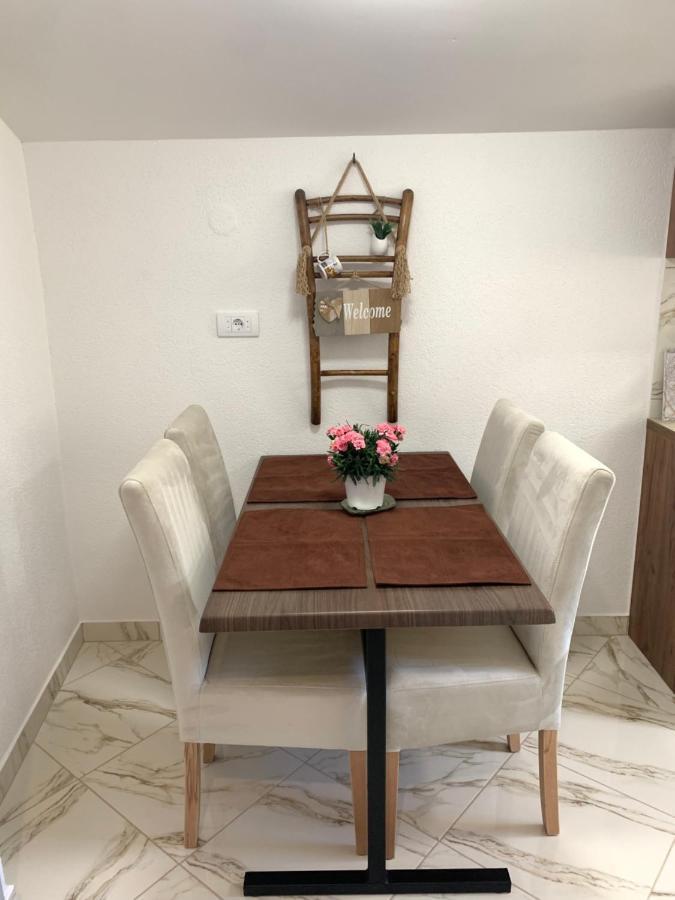 Markovic Village Apartments أولتْسي المظهر الخارجي الصورة